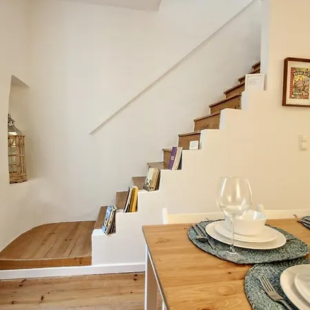 Apartamento Charming Flat With Terrace @ The Heart Of Lisboa