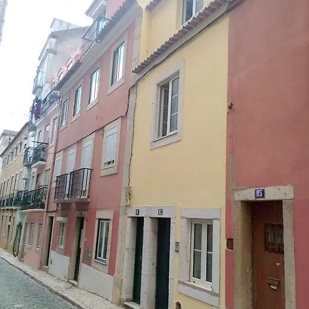 Charming Flat With Terrace @ The Heart Of リスボン