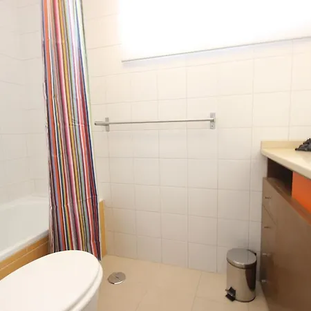 Charming Flat With Terrace @ The Heart Of Lisboa